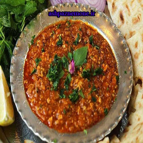 طرز تهیه میرزا قاسمی اصیل؛ طعم دودی شمال با عطر سیر و گوجه
